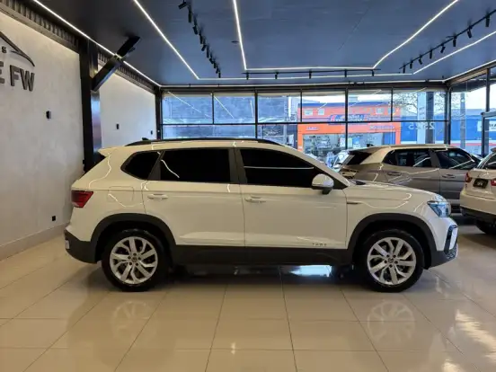 VOLKSWAGEN-TAOS-1.4 250 TSI TOTAL FLEX COMFORTLINE AUTOMÁTICO VOLKSWAGEN-TAOS-2022