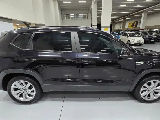 VOLKSWAGEN-TAOS-1.4 250 TSI TOTAL FLEX COMFORTLINE AUTOMÁTICO VOLKSWAGEN-TAOS-2021