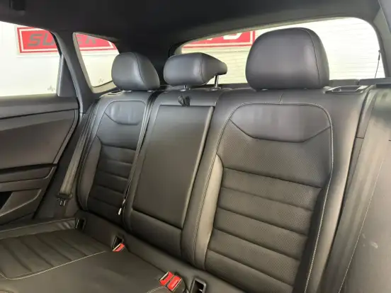 VOLKSWAGEN-TAOS-2023