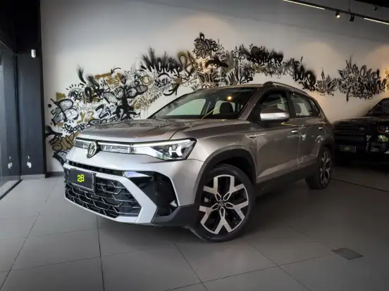 VOLKSWAGEN-TAOS-2025