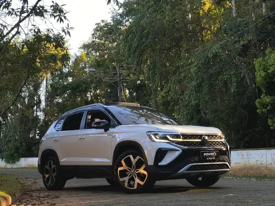 VOLKSWAGEN-TAOS-2023