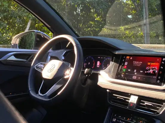 VOLKSWAGEN-TAOS-2023