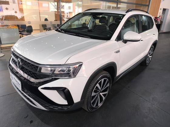 VOLKSWAGEN TAOS 1.4 250 TSI TOTAL FLEX COMFORTLINE AUTOMÁTICO