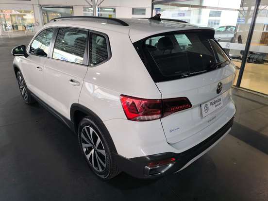VOLKSWAGEN-TAOS-1.4 250 TSI TOTAL FLEX COMFORTLINE AUTOMÁTICO VOLKSWAGEN-TAOS-2023