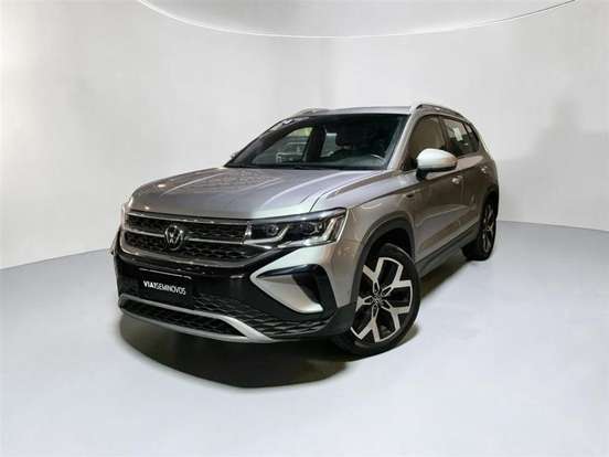 VOLKSWAGEN-TAOS-2023
