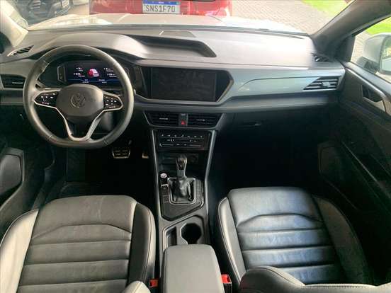 VOLKSWAGEN-TAOS-2023