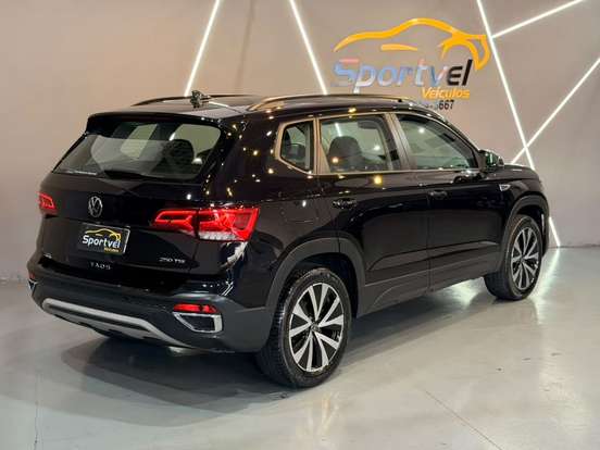 VOLKSWAGEN-TAOS-2023