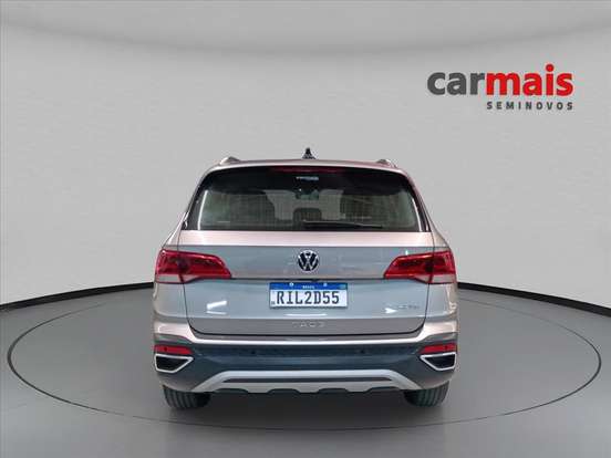 VOLKSWAGEN-TAOS-2021