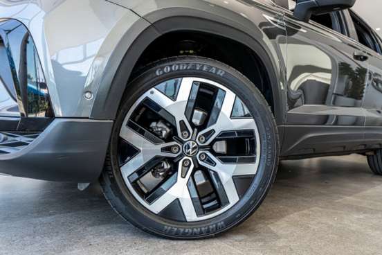 VOLKSWAGEN-TAOS-1.4 250 TSI TOTAL FLEX HIGHLINE AUTOMÁTICO VOLKSWAGEN-TAOS-2025