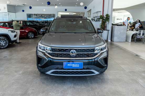 VOLKSWAGEN-TAOS-2025