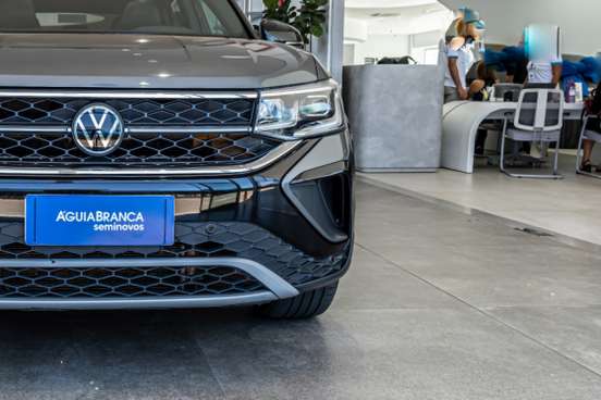 VOLKSWAGEN-TAOS-2025