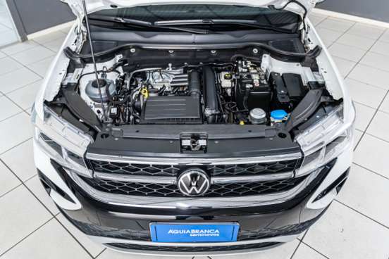 VOLKSWAGEN-TAOS-2023