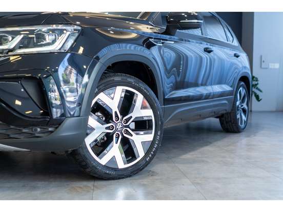 VOLKSWAGEN-TAOS-1.4 250 TSI TOTAL FLEX HIGHLINE AUTOMÁTICO VOLKSWAGEN-TAOS-2023