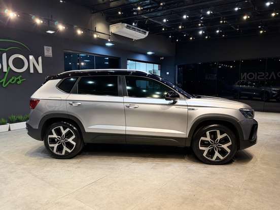 VOLKSWAGEN-TAOS-1.4 250 TSI TOTAL FLEX HIGHLINE AUTOMÁTICO VOLKSWAGEN-TAOS-2024