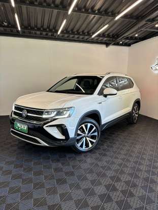 VOLKSWAGEN-TAOS-2021