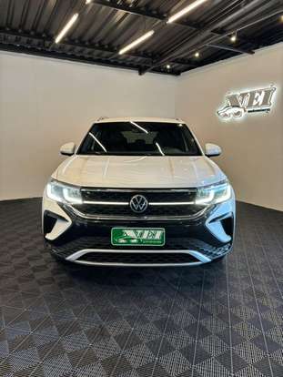 VOLKSWAGEN-TAOS-2021