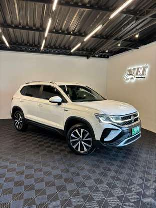 VOLKSWAGEN-TAOS-2021