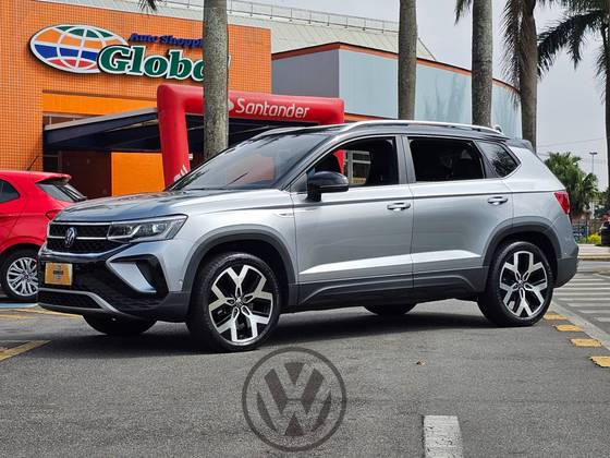 VOLKSWAGEN TAOS 1.4 250 TSI TOTAL FLEX HIGHLINE AUTOMÁTICO