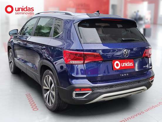 VOLKSWAGEN-TAOS-2023