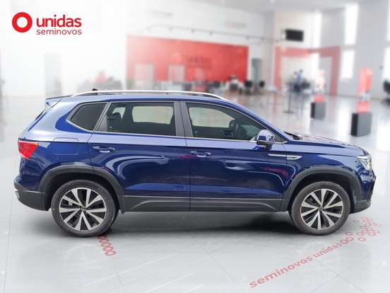 VOLKSWAGEN-TAOS-2023