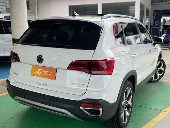 VOLKSWAGEN-TAOS-2024