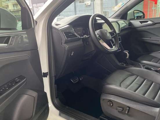 VOLKSWAGEN-TAOS-1.4 250 TSI TOTAL FLEX HIGHLINE AUTOMÁTICO VOLKSWAGEN-TAOS-2024