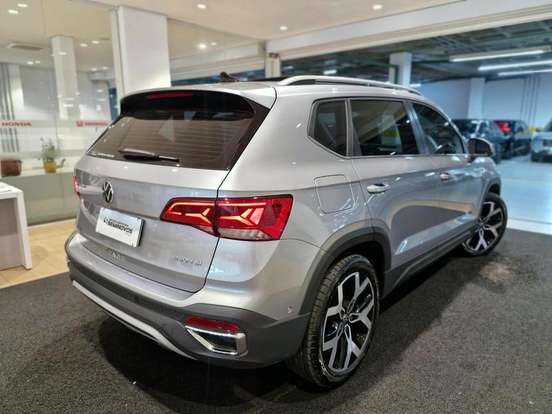 VOLKSWAGEN-TAOS-1.4 250 TSI TOTAL FLEX HIGHLINE AUTOMÁTICO VOLKSWAGEN-TAOS-2025