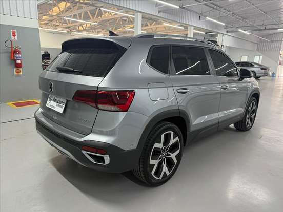 VOLKSWAGEN-TAOS-1.4 250 TSI TOTAL FLEX HIGHLINE AUTOMÁTICO VOLKSWAGEN-TAOS-2023