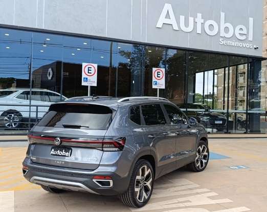 VOLKSWAGEN-TAOS-2026