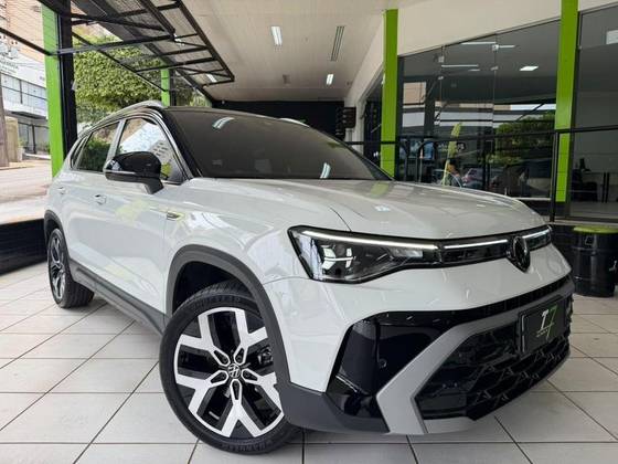 VOLKSWAGEN TAOS 1.4 250 TSI TOTAL FLEX HIGHLINE AUTOMÁTICO