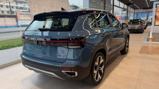VOLKSWAGEN-TAOS-2026