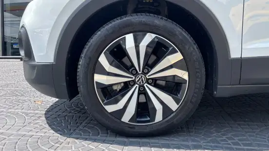 VOLKSWAGEN-T-CROSS-2021