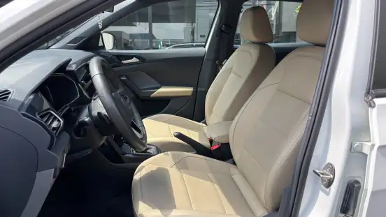 VOLKSWAGEN-T-CROSS-2021