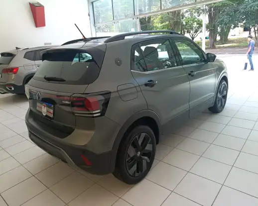 VOLKSWAGEN-T-CROSS-2025