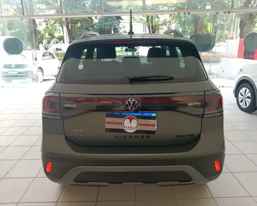 VOLKSWAGEN-T-CROSS-2025