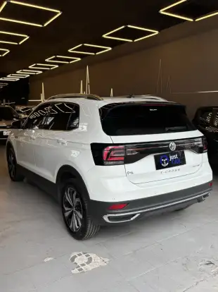 VOLKSWAGEN-T-CROSS-1.4 250 TSI TOTAL FLEX HIGHLINE AUTOMÁTICO VOLKSWAGEN-T-CROSS-2021