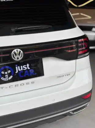 VOLKSWAGEN-T-CROSS-2021