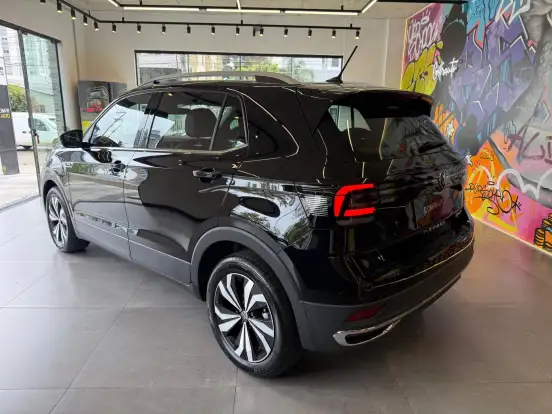 VOLKSWAGEN-T-CROSS-1.4 250 TSI TOTAL FLEX HIGHLINE AUTOMÁTICO VOLKSWAGEN-T-CROSS-2024