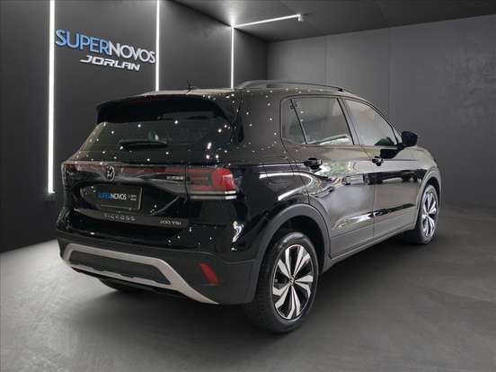 VOLKSWAGEN-T-CROSS-2024
