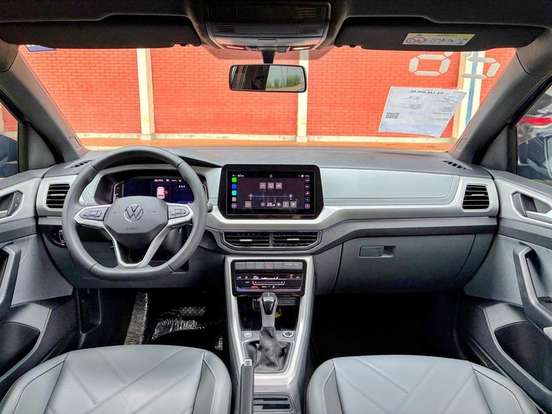 VOLKSWAGEN-T-CROSS-2025