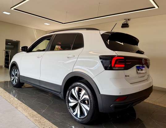 VOLKSWAGEN-T-CROSS-2023
