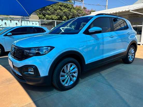 VOLKSWAGEN-T-CROSS-1.0 200 TSI TOTAL FLEX AUTOMÁTICO VOLKSWAGEN-T-CROSS-2020