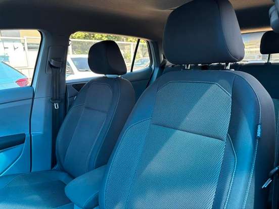 VOLKSWAGEN-T-CROSS-2020