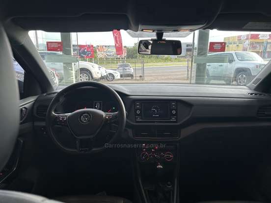 VOLKSWAGEN-T-CROSS-2020