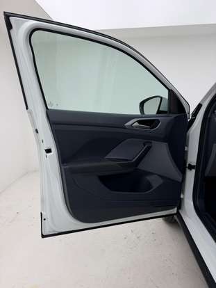 VOLKSWAGEN-T-CROSS-2024