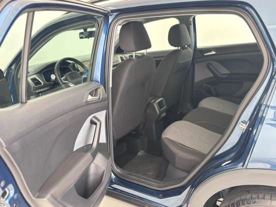 VOLKSWAGEN-T-CROSS-2025