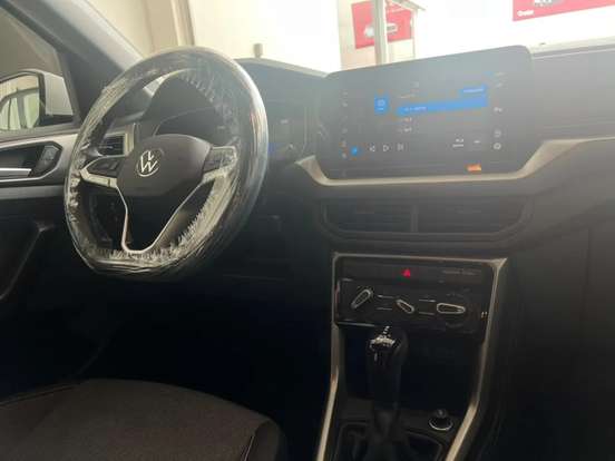 VOLKSWAGEN-T-CROSS-2025