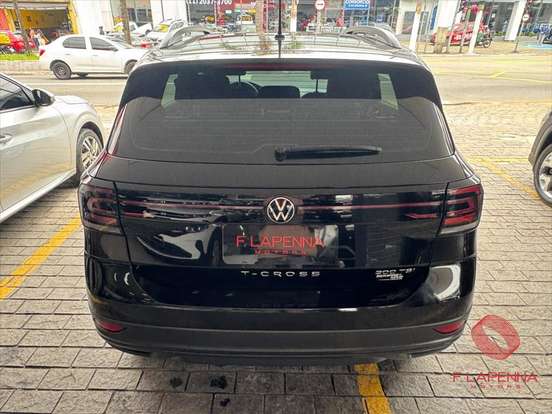 VOLKSWAGEN-T-CROSS-2023