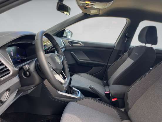 VOLKSWAGEN-T-CROSS-2025
