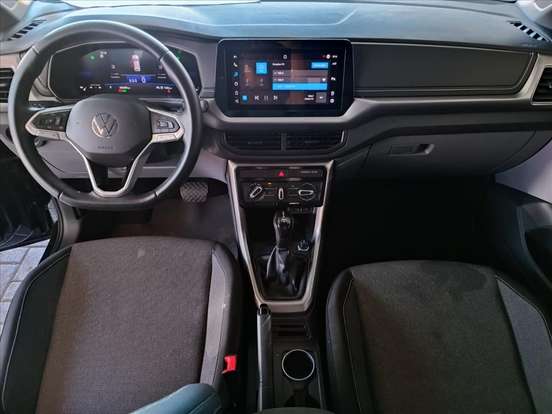 VOLKSWAGEN-T-CROSS-2024